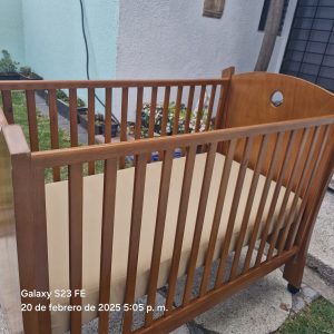 Cuna con colchón, Sin marca