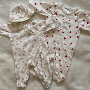 Mamelucos, 0-3 meses, H&M y Baby Creysi