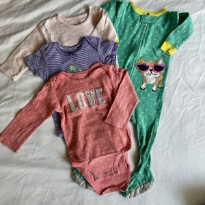 3 Bodies y 1 mameluco, 9-12 meses, Varios