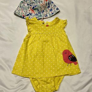 Set bodie para niña con gorro, 12-18 meses, Carter´s