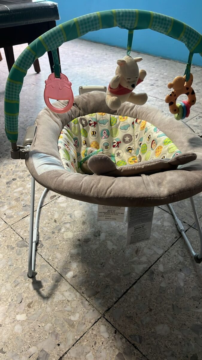 Bouncer Mecedor Portátil, Winnie Pooh Bright Starts - Imagen 3