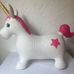 Unicornio de salto, Apple Round