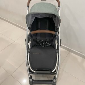 Carriola, Cruz Gregory UPPA baby