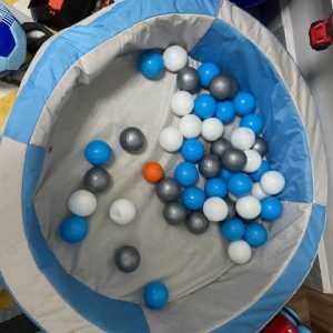 Alberca de pelotas, Sin marca