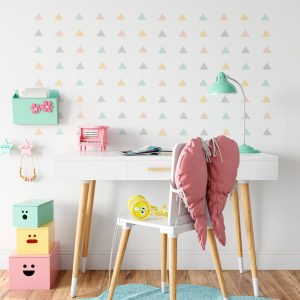 Vinilo triángulos multicolor rosa